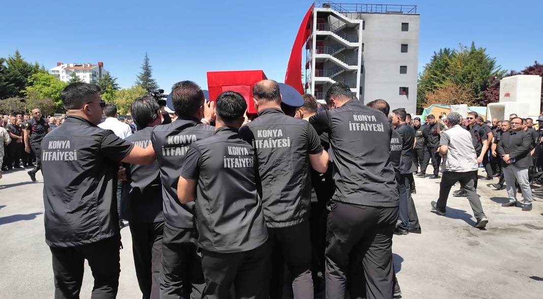 Konya'da şehit itfaiye eri  Mehmet Tekeli'ye uğurlama töreni: Duygular sel oldu 6